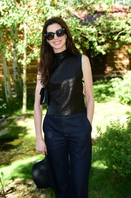 photo 23 in Anne Hathaway gallery [id1310971] 2022-09-30 00:00:00
