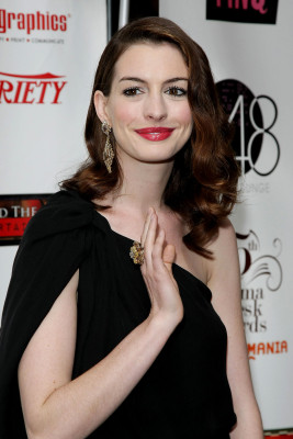 Anne Hathaway pic #260448