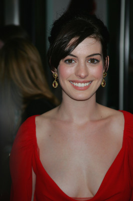 Anne Hathaway pic #307195