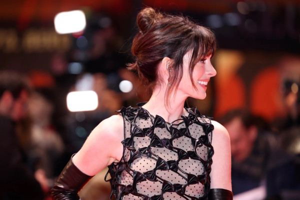 Anne Hathaway pic #1323156