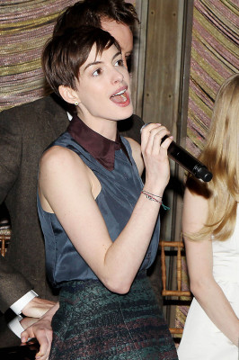 Anne Hathaway pic #567895