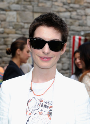 Anne Hathaway pic #499515