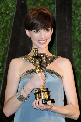 Anne Hathaway pic #580352