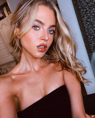 photo 21 in Anne Winters gallery [id1252318] 2021-04-12 00:00:00