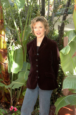 photo 22 in Annette Bening gallery [id313186] 2010-12-06 00:00:00