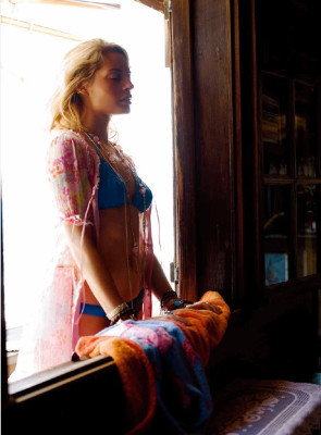 Annie Morton pic #50055