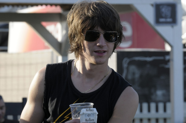 photo 16 in Arctic Monkeys gallery [id611242] 2013-06-19 00:00:00