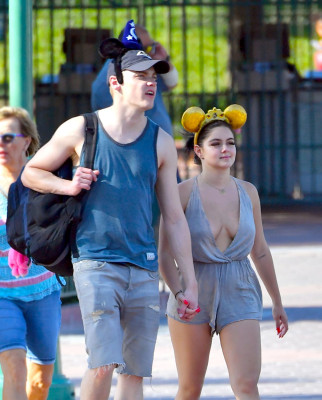 Ariel Winter pic #931049