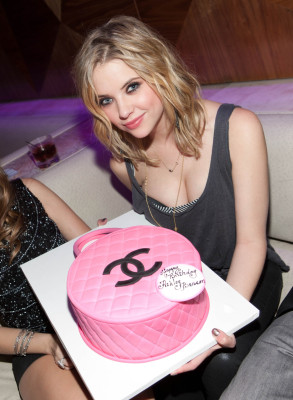 Ashley Benson pic #437956
