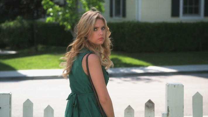 Ashley Benson pic #786904