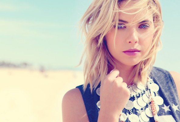 Ashley Benson pic #800260