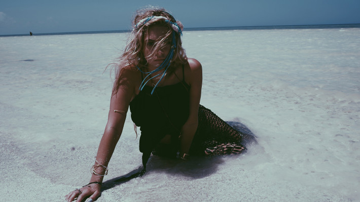 Ashley Benson pic #813087