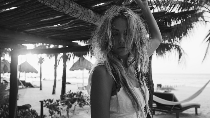 Ashley Benson pic #822285