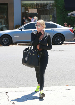 Ashley Benson pic #791533