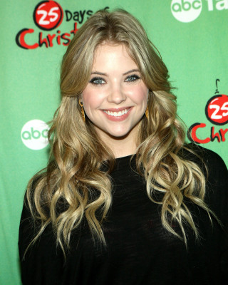 Ashley Benson pic #313451