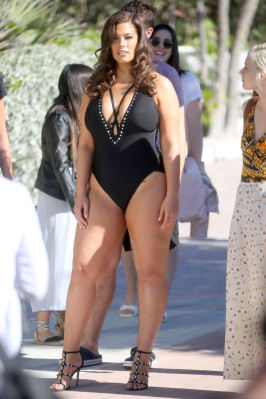Ashley Graham pic #1021498