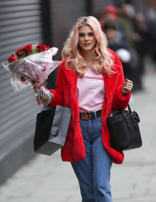 Ashley James pic #1009915