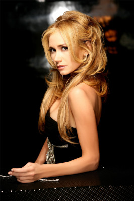 photo 3 in Ashley Jones gallery [id314264] 2010-12-15 00:00:00