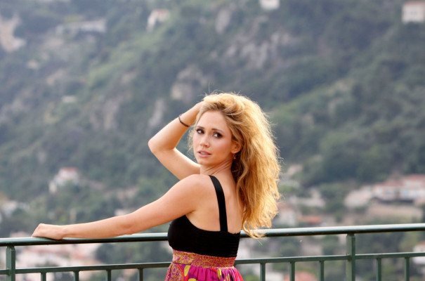Ashley Jones pic #247645