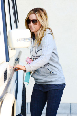 Ashley Tisdale pic #551321