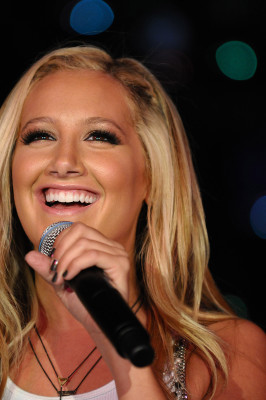 Ashley Tisdale pic #218280