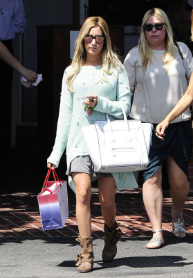 Ashley Tisdale pic #628003
