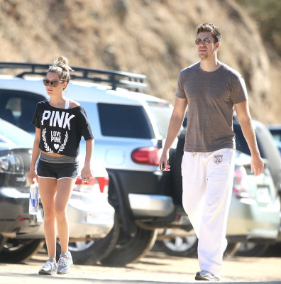 Ashley Tisdale pic #520184