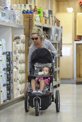 Ashley Tisdale pic #512855