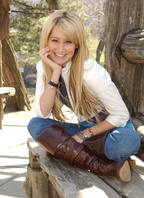 Ashley Tisdale pic #204932