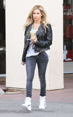 Ashley Tisdale pic #560559