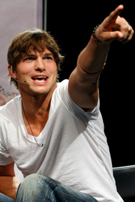 Ashton Cutcher pic #178278