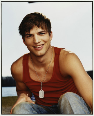 Ashton Cutcher pic #562887