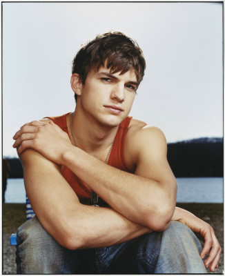 Ashton Cutcher pic #562882