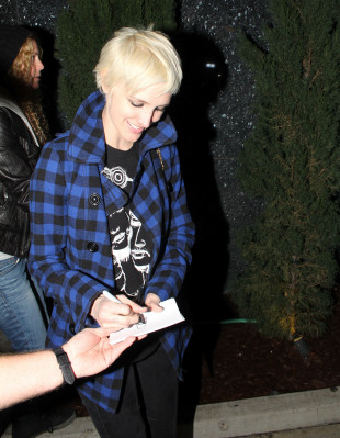 photo 5 in Ashlee Simpson gallery [id340306] 2011-02-14 00:00:00