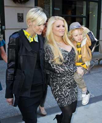 photo 24 in Ashlee Simpson gallery [id435080] 2012-01-16 00:00:00