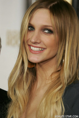 photo 21 in Ashlee Simpson gallery [id170038] 2009-07-13 00:00:00