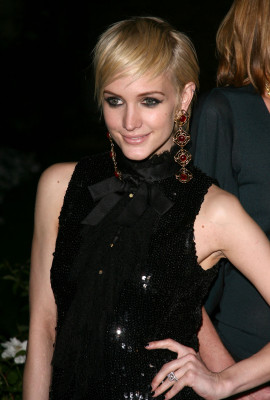 photo 15 in Ashlee Simpson gallery [id302963] 2010-11-10 00:00:00
