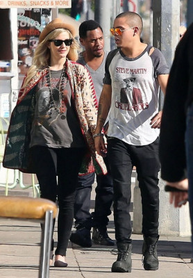 photo 25 in Ashlee Simpson gallery [id659697] 2014-01-09 00:00:00