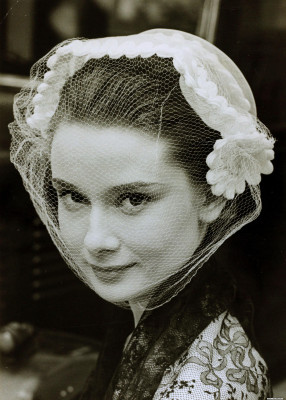 Audrey Hepburn pic #188038