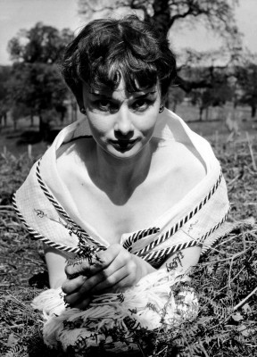Audrey Hepburn pic #75460