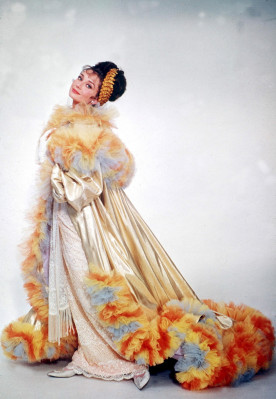 Audrey Hepburn pic #75447