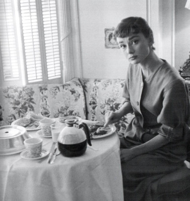 Audrey Hepburn pic #490478
