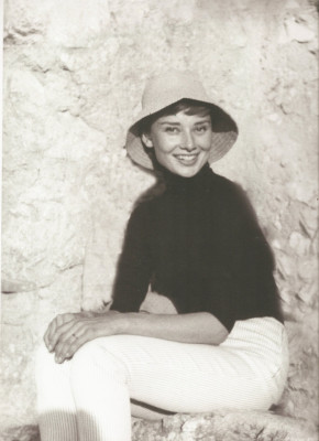 Audrey Hepburn pic #460023