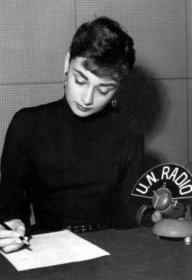 Audrey Hepburn pic #470274