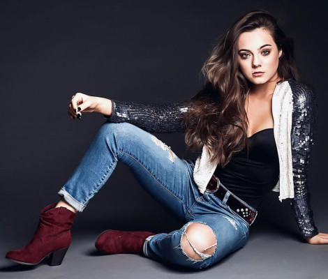 Ava Allan pic #1025322