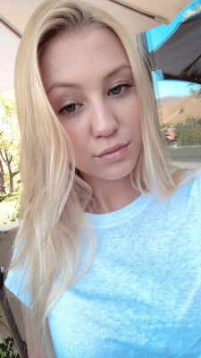 Ava Sambora pic #1059998