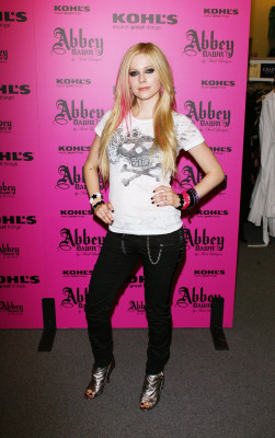 Avril Lavigne pic #156965