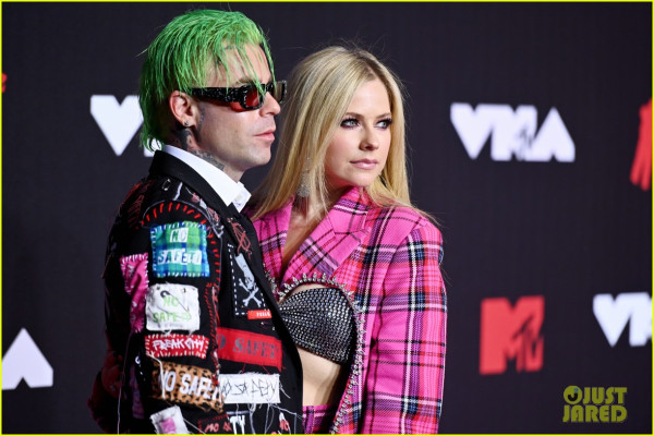 Avril Lavigne pic #1269696