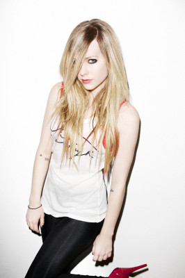Avril Lavigne pic #447420