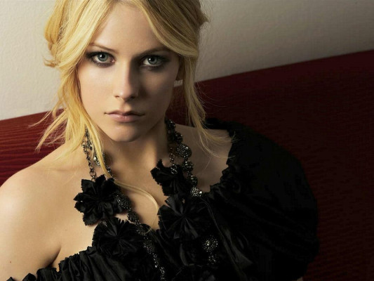 Avril Lavigne pic #109813